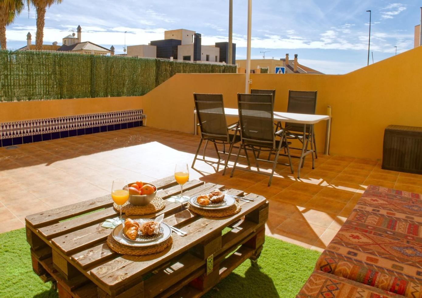 شقة Amplia Terraza Con Piscina, Garaje Y Aire Acondicionado - By Aloha Palma أغيلاس المظهر الخارجي الصورة